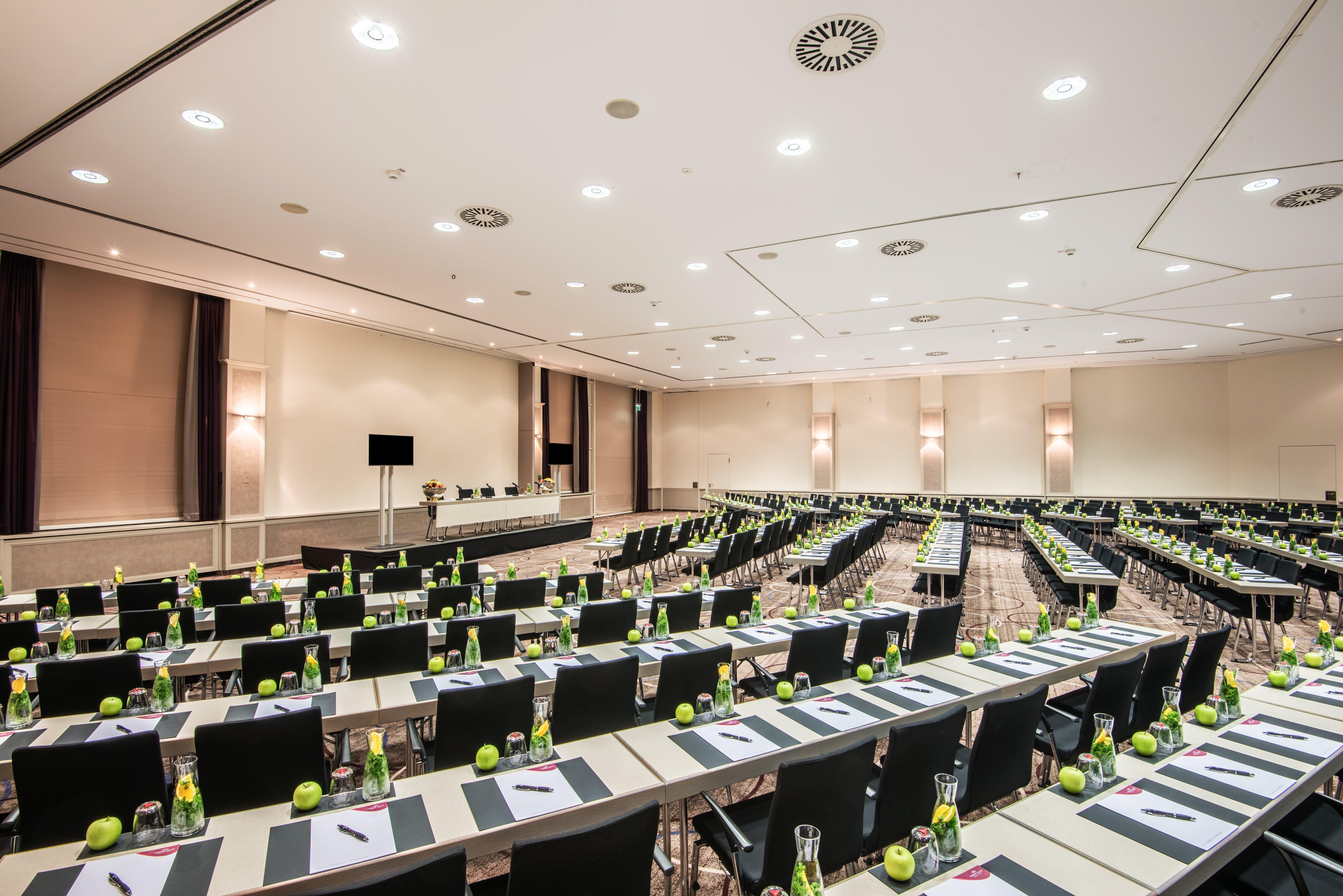 Crowne Plaza Berlin City Centre Ku'Damm By Ihg Ngoại thất bức ảnh